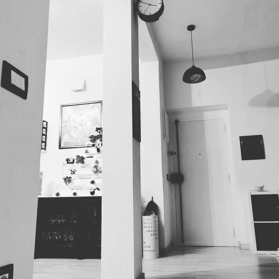 Black&White Guest House Iglesias Εξωτερικό φωτογραφία