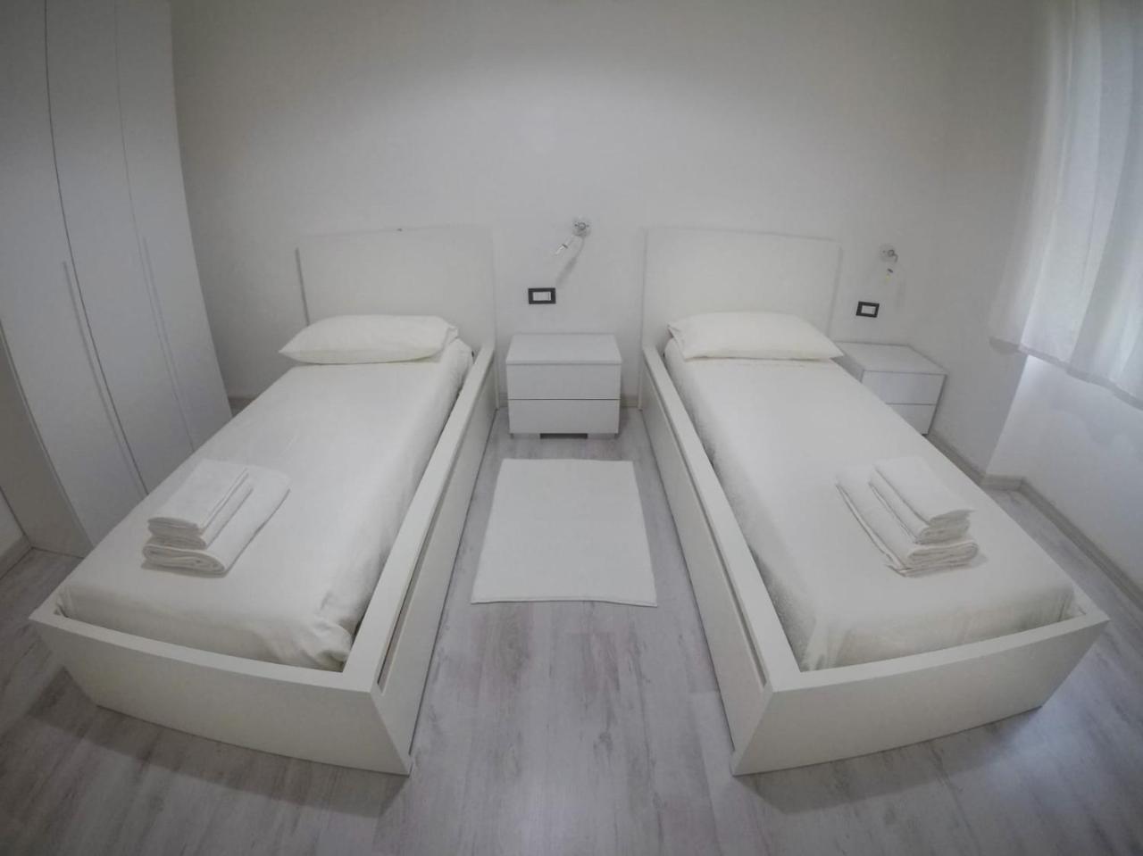 Black&White Guest House Iglesias Εξωτερικό φωτογραφία
